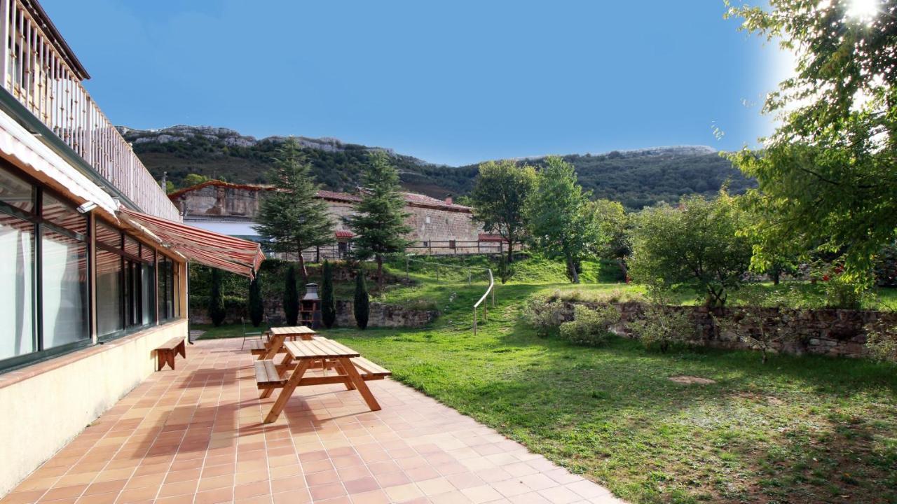 La Romanika De Fellini San Martin de Elines Bagian luar foto