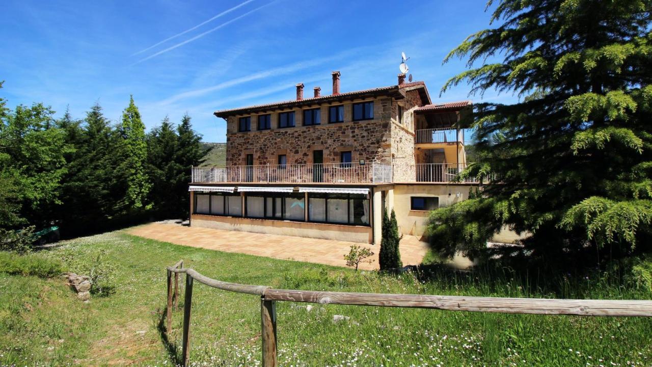 La Romanika De Fellini San Martin de Elines Bagian luar foto